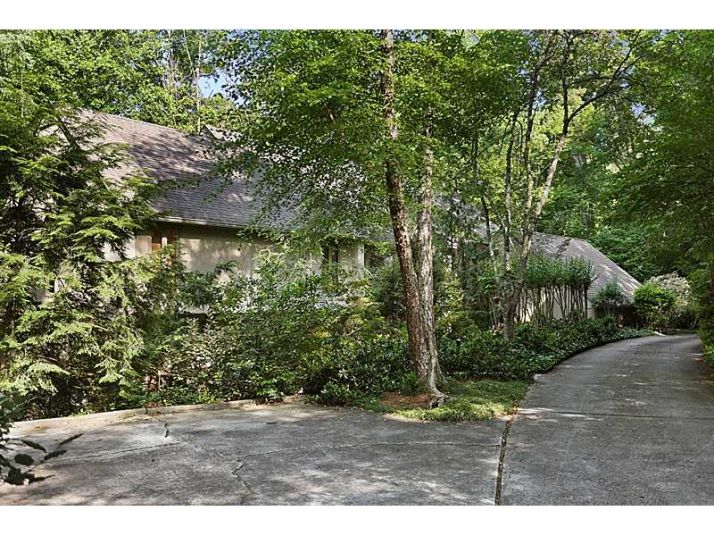 4040 Whitewater Creek Road, Atlanta, GA 30327