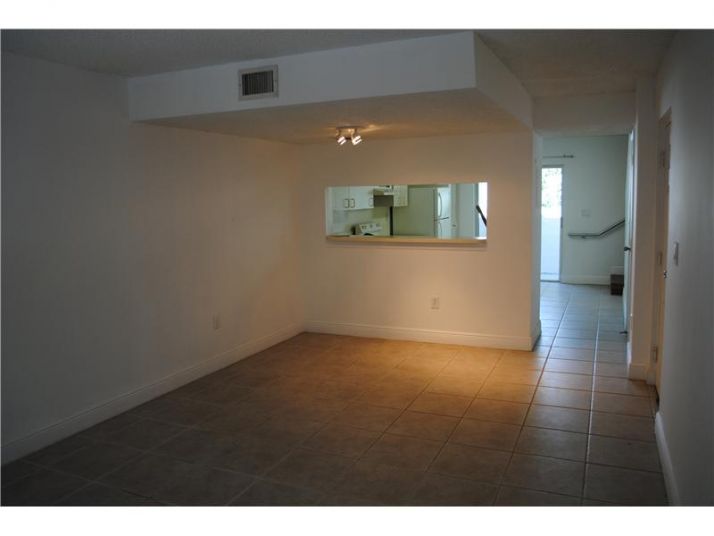 8260 SW 149 CT # 205, Miami, FL 33193