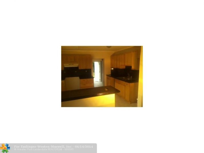 600 W 2ND ST, West Palm Beach, FL 33404