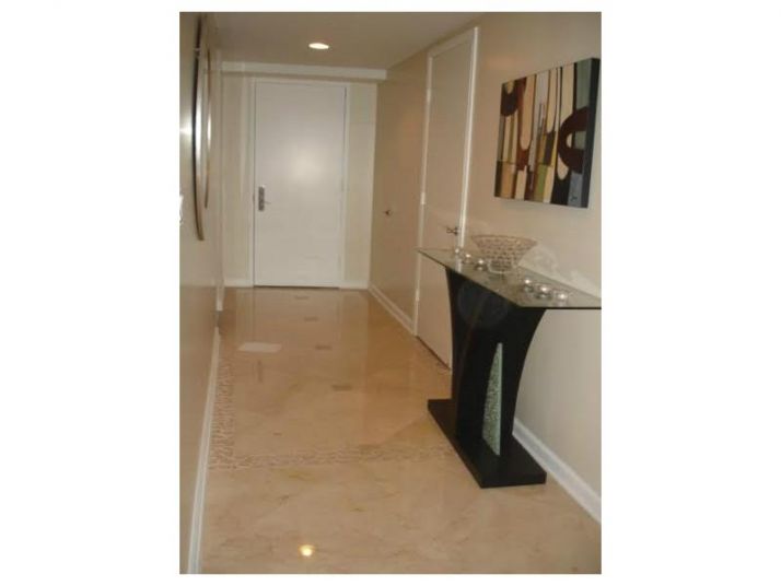 1800 S OCEAN DR # 4007, Hallandale, FL 33009