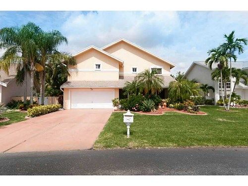 510 NW 207 TE, Hollywood, FL 33029