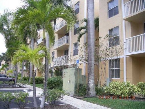 1450 SE 3 AV # 205, Dania, FL 33004