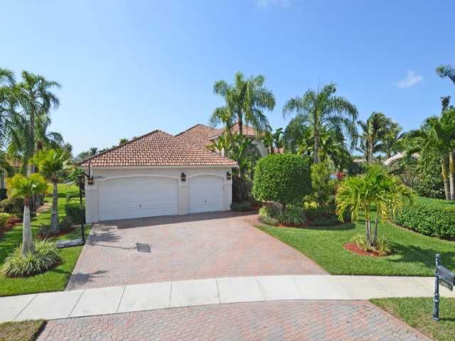 2697 CYPRESS MNR, Fort Lauderdale, FL 33332