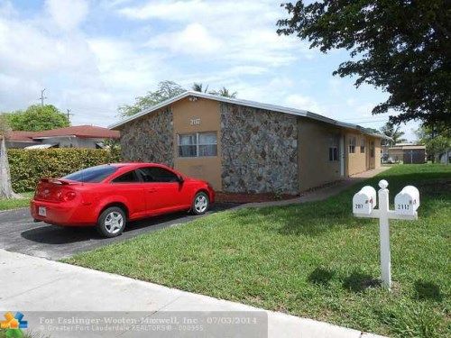 2117 Harding St, Hollywood, FL 33020