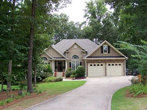 250 E Chestnut Drive, Dallas, GA 30132