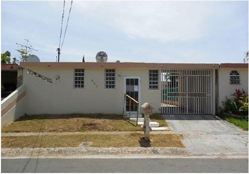 561 Paseo Concordia St, Vega Baja, PR 00693