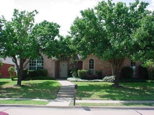 2703 Dandelion Ln, Rowlett, TX 75089