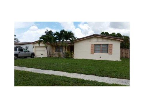 6933 NW 7 CT, Pompano Beach, FL 33063