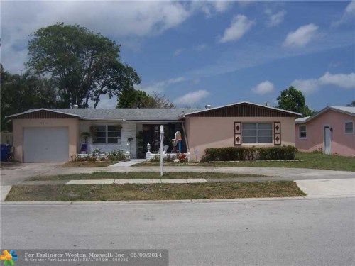 6811 NW 2ND ST, Pompano Beach, FL 33063