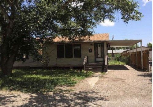 616 Lopez St, Robstown, TX 78380