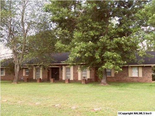 2304 Mountbrook Drive SE, Decatur, AL 35601