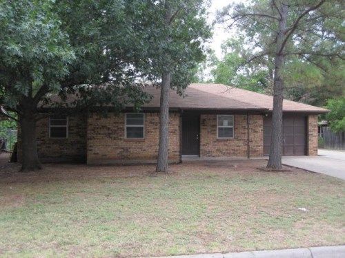 1007 Oneal Street, Gainesville, TX 76240