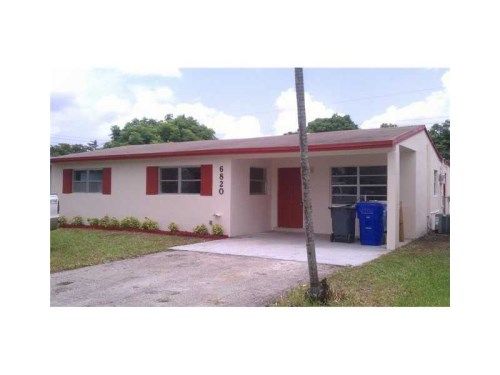 6820 Lee St, Hollywood, FL 33024