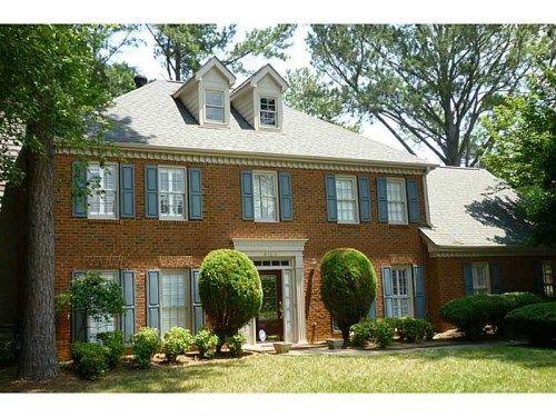 4124 Barberry Drive Ne, Roswell, GA 30075