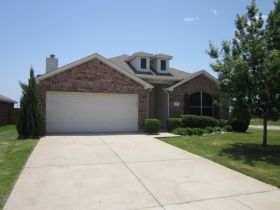 2155 Cedar Park Dr, Forney, TX 75126