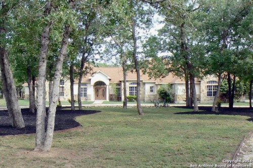 342 Shannon Ridge Dr, Floresville, TX 78114