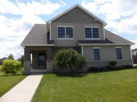 315 E 125th Pl, Crown Point, IN 46307