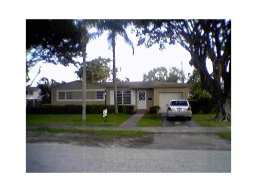 8130 SW 37 TE, Miami, FL 33155