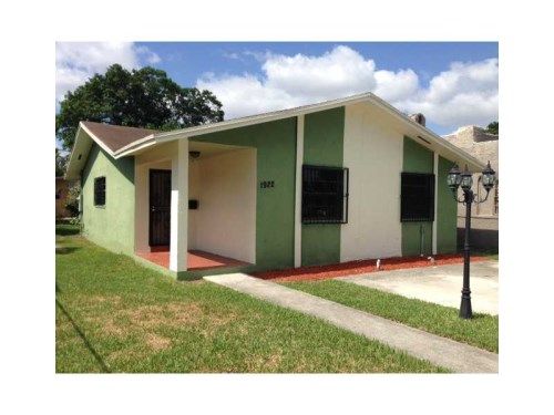 1922 NW 48 ST, Miami, FL 33142