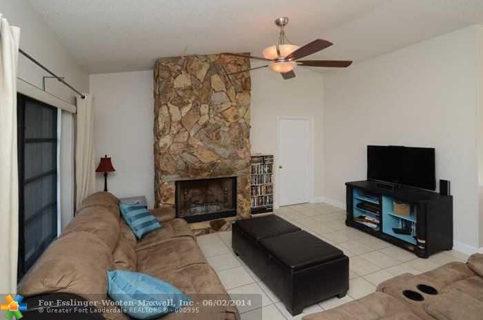 11831 NW 38TH PL, Fort Lauderdale, FL 33323