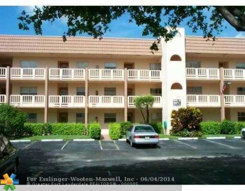 9440 Sunrise Lakes Blvd # 207, Fort Lauderdale, FL 33322