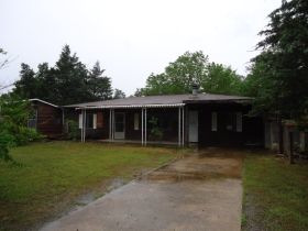 1824 Miller Point Rd S, Quitman, AR 72131