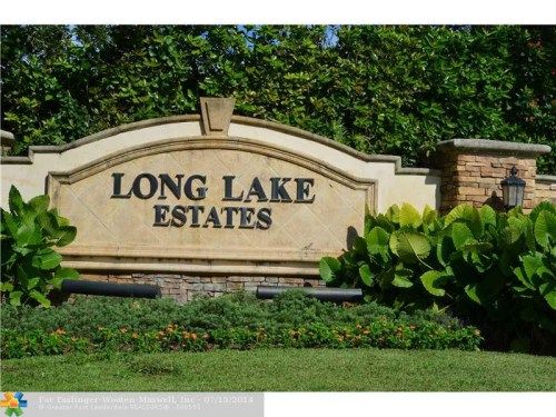 10221 N LAKE VISTA CIR, Fort Lauderdale, FL 33328