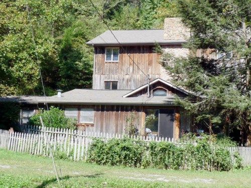 949 Carrs Creek Rd, Townsend, TN 37882