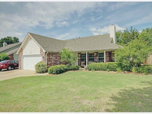 2420 Westwood Drive, Claremore, OK 74017