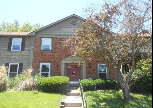 6657 Blossomwood Dr Unit A, Florissant, MO 63033