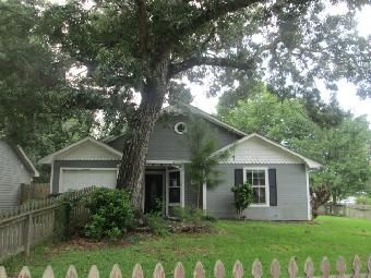 121 Cambridge Road, Summerville, SC 29483