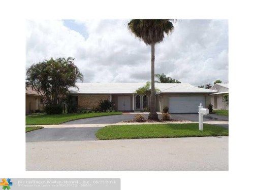 7603 SUNFLOWER DR, Pompano Beach, FL 33063