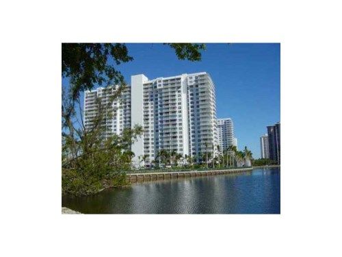 2851 NE 183 ST # 214E, North Miami Beach, FL 33160