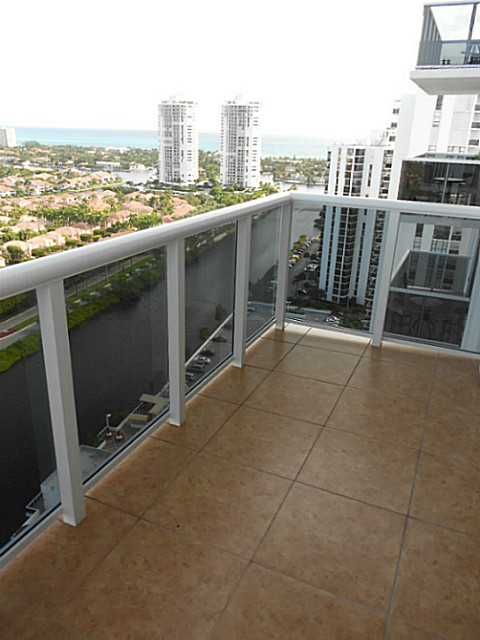 3625 N Country Club Dr # 2510-3, Miami, FL 33180