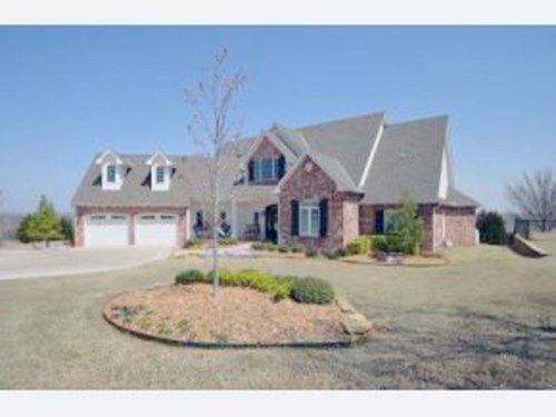 1806 N 4th, Purcell, OK 73080