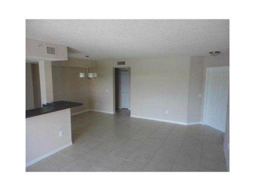 9615 NW 1 CT # 10106, Hollywood, FL 33024