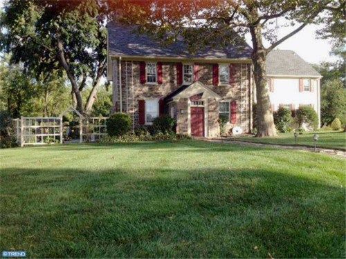 1145 CHARTER RD, Warminster, PA 18974