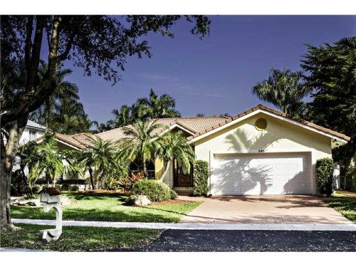 347 SE 7 ST, Dania, FL 33004