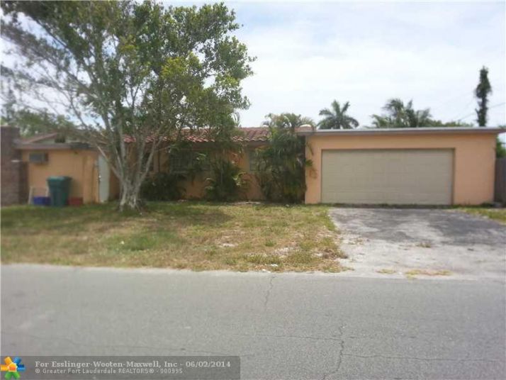 662 SW 3RD AVE, Boynton Beach, FL 33426