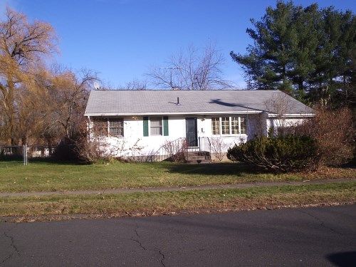 12 Mitchell  Drive, Bloomfield, CT 06002