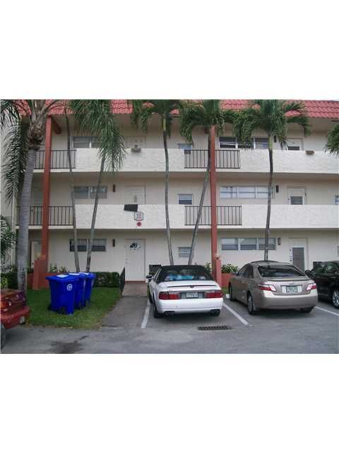 381 S HOLLYBROOK DR # 105, Hollywood, FL 33025