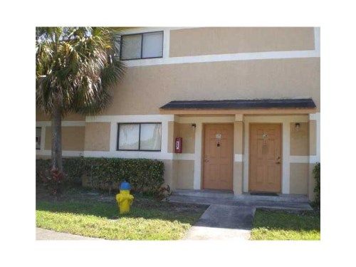 9476 PALM CR # 9476, Hollywood, FL 33025