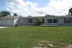 247 East Oak Street, Parker City, IN 47368