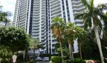 21055 YACHT CLUB DR # 1009 Miami, FL 33180