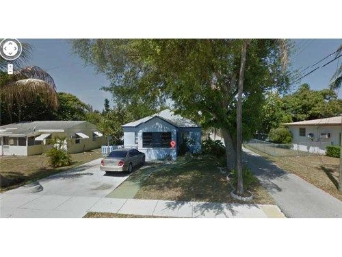 208 SW 3RD PL, Dania, FL 33004