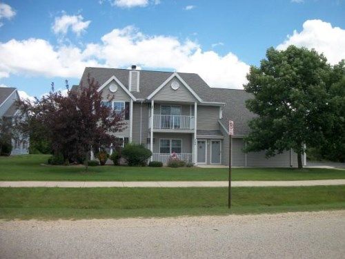 234 Minz Park Cir Unit 3, West Bend, WI 53095