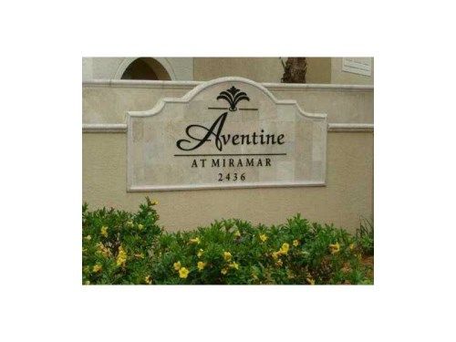 2589 Centergate Dr # 207, Hollywood, FL 33025