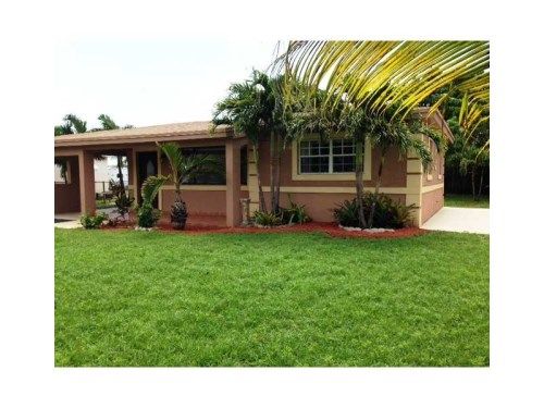 3007 ISLAND DR, Hollywood, FL 33023