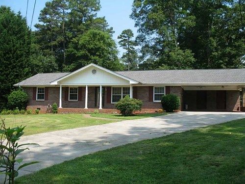 4582 Shamrock Place Se, Mableton, GA 30126