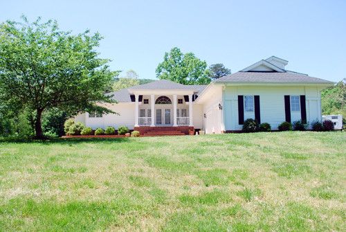 2988 Skitts Mountain Rd, Cleveland, GA 30528